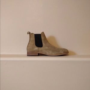 jose zuniga chelsea boots